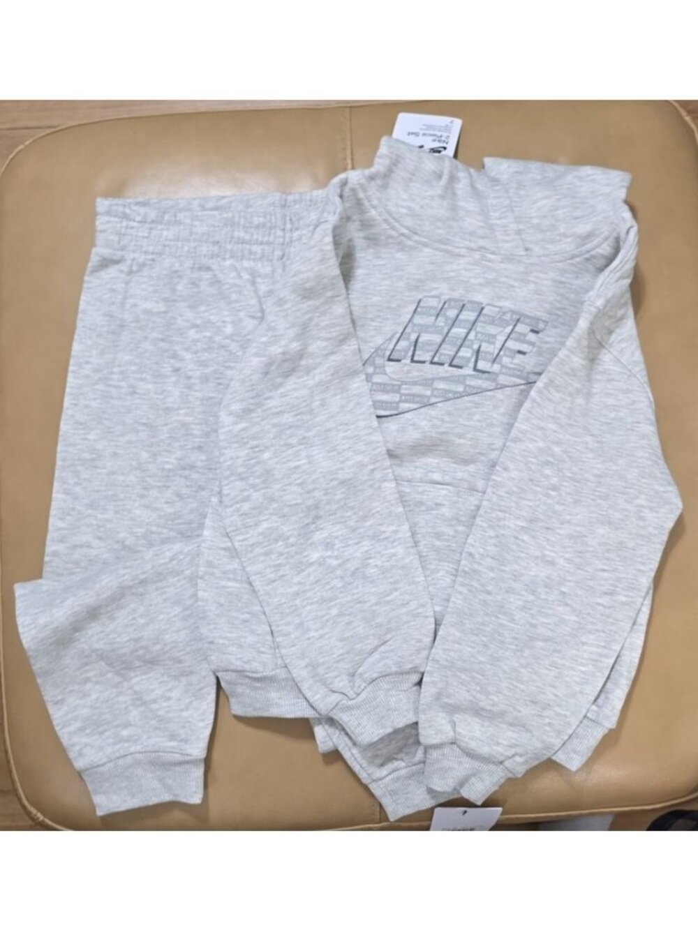 Nike 2 Piece Sweatsuit Youth Size 7